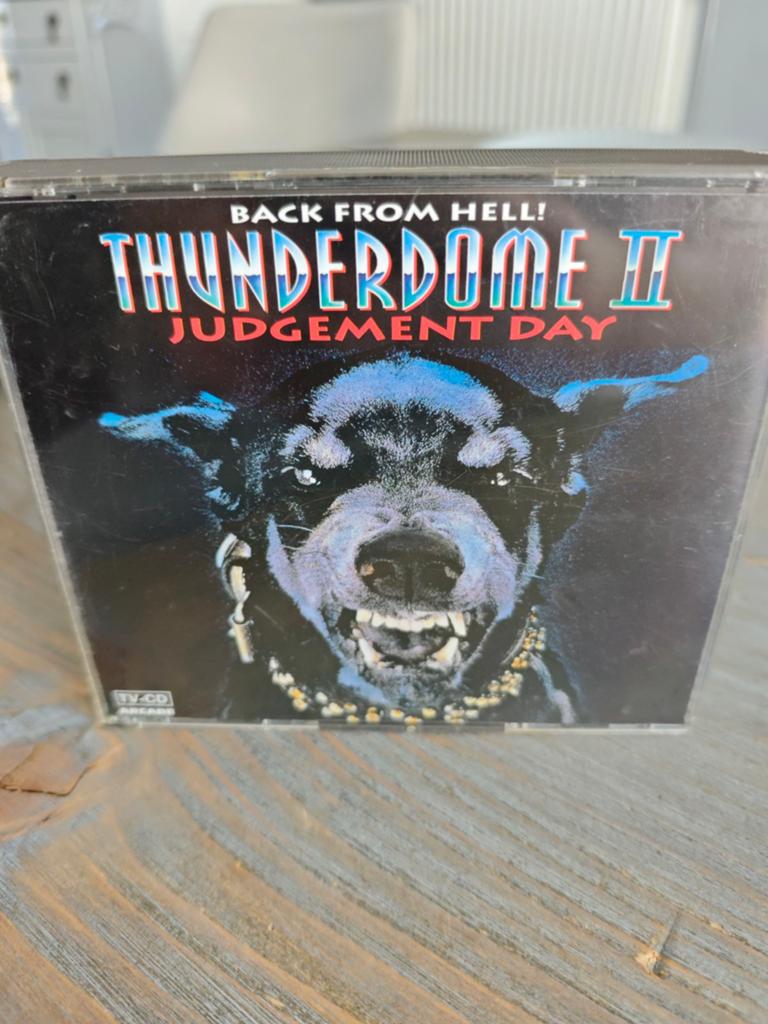 Thunderdome 2 mint condition, 1993, Cd's en Dvd's, Cd's | Dance en House, Ophalen of Verzenden, Zo goed als nieuw, Overige genres