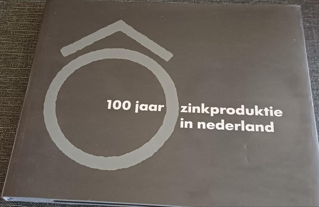 100 jaar zinkproduktie in Nederland - Wim Blom, Boeken, Techniek, Ophalen of Verzenden, Gelezen, Metaaltechniek, Drs. Wim Blom