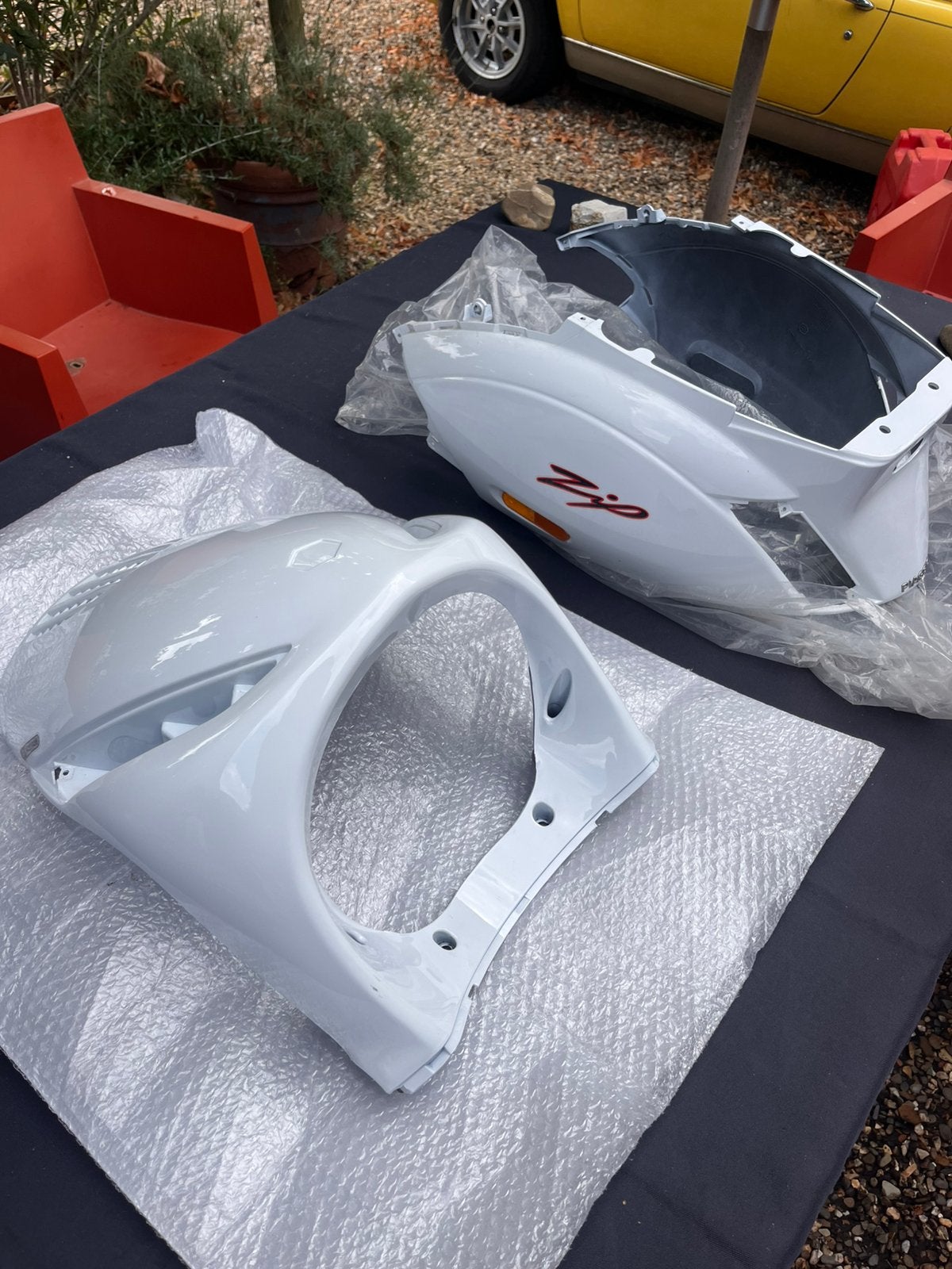 Nieuwe ORGINELE zip kappen., Ophalen of Verzenden, Nieuw, Kap, Piaggio