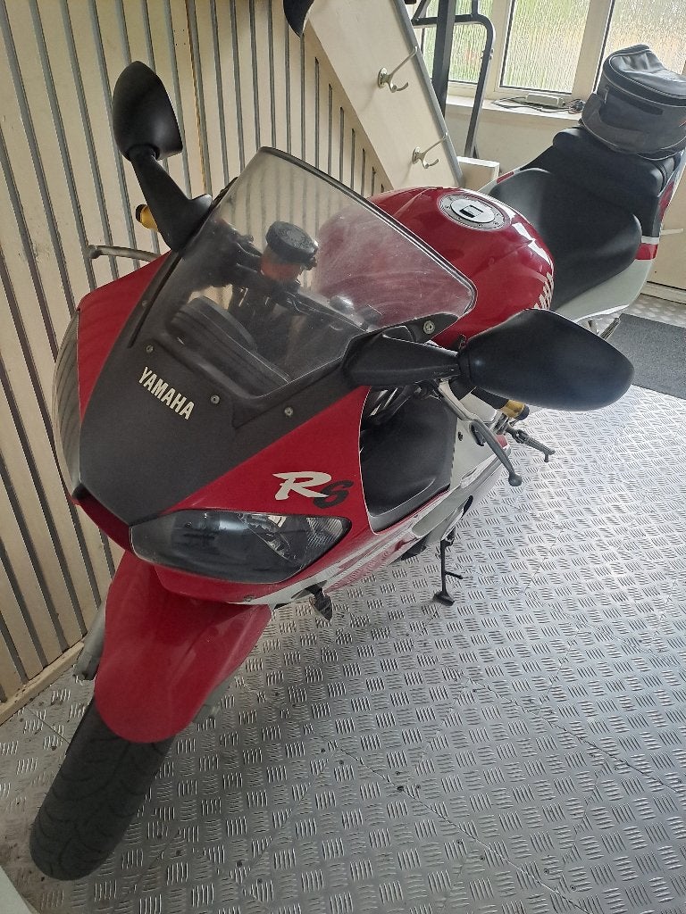 Yamaha YZF-R6 (2001), 4 cilinders, Motorrijbewijs A, Gebruikt, Super Sport