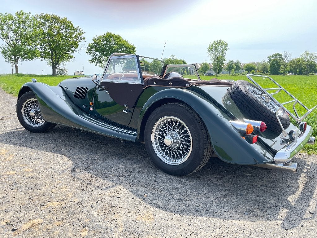 Morgan Plus 8 – 3.9L V8 ,Keramik-Veredelung & top Historie, Auto's, Oldtimers, Achterwielaandrijving, Beige, 190 pk, Cabriolet
