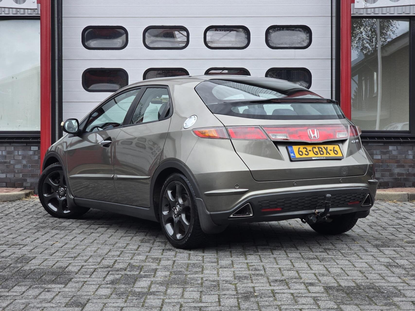 Honda Civic 1.8 Executive Automaat Trekhaak/Pano/LMV, Auto's, 15 km/l, Gebruikt, 4 cilinders, 1165 kg