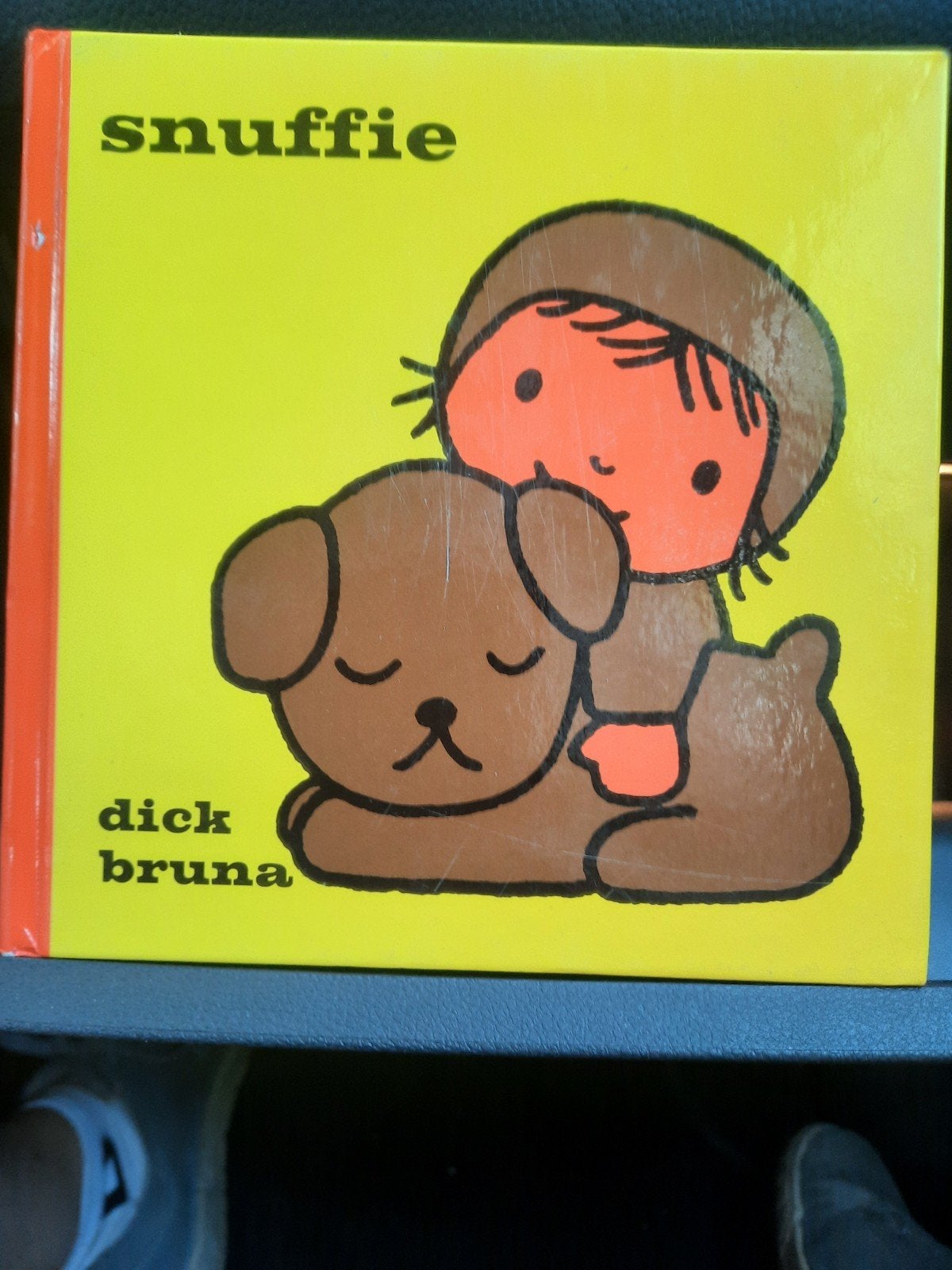 Te koop Nijntje voorleesboek: Snuffie, Ophalen of Verzenden, Zo goed als nieuw, Dick Bruna, 1 tot 2 jaar