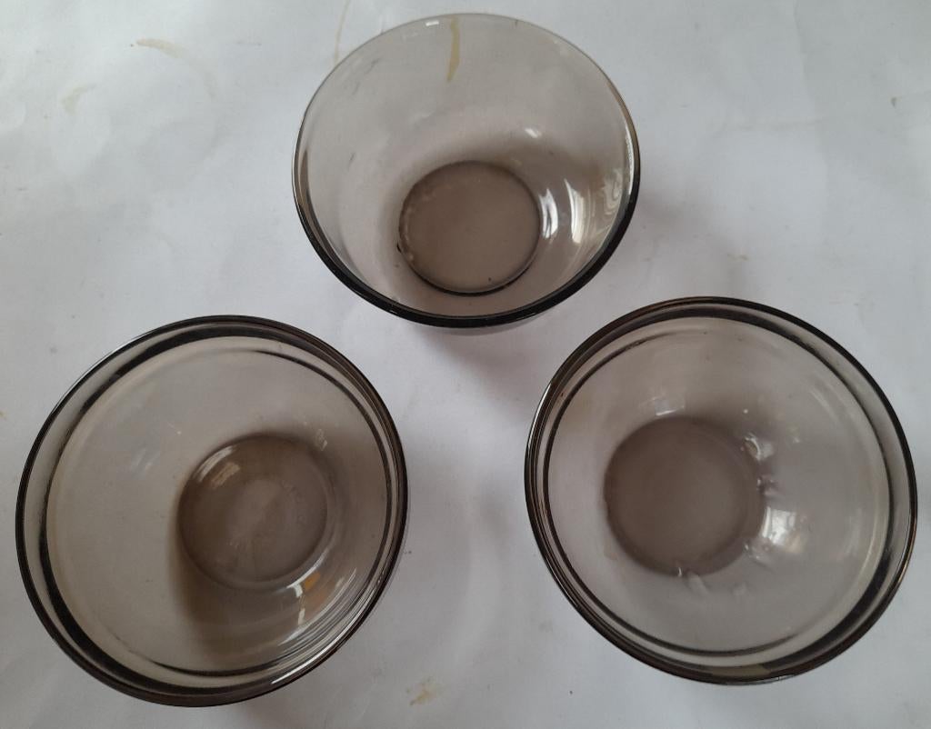 Puddingschaaltjes - bruin glas, Ophalen of Verzenden