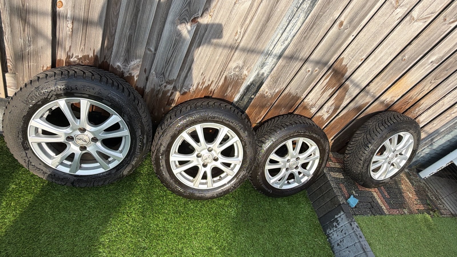 Opel Corsa winterbanden met velgen, Auto-onderdelen, Ophalen, Gebruikt, 15 inch, Banden en Velgen
