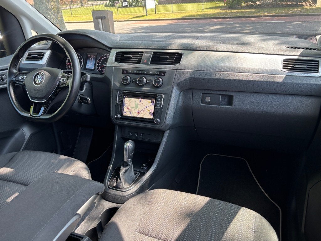 Volkswagen CADDY Maxi 1.4 TSI 125pk DSG Comfortline, Navi, C, 1374 kg, Gebruikt, Met garantie (alle), 7 stoelen