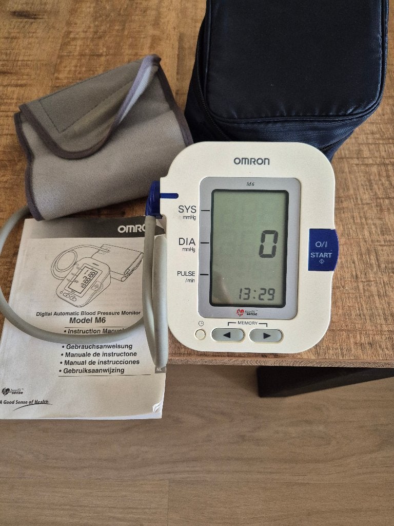 Bloeddruk meter omron, Ophalen of Verzenden, Zo goed als nieuw