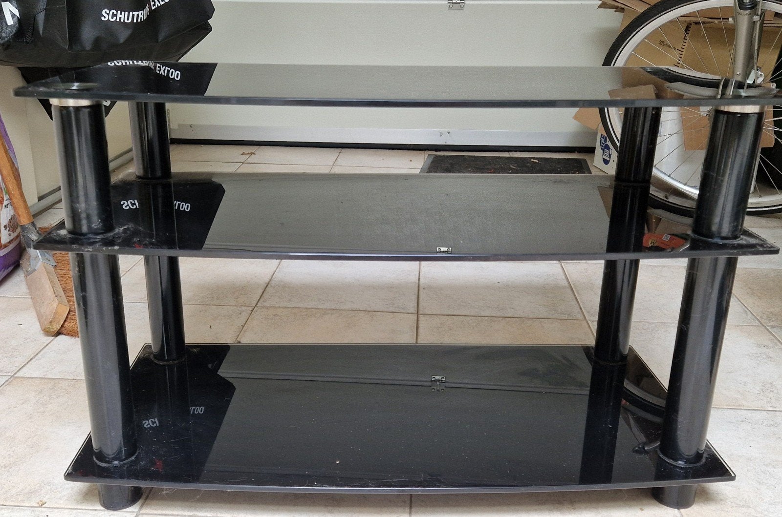 Zwart glazen tv-meubel / audiomeubel, Huis en Inrichting, Gebruikt, Glas, Modern, 25 tot 50 cm