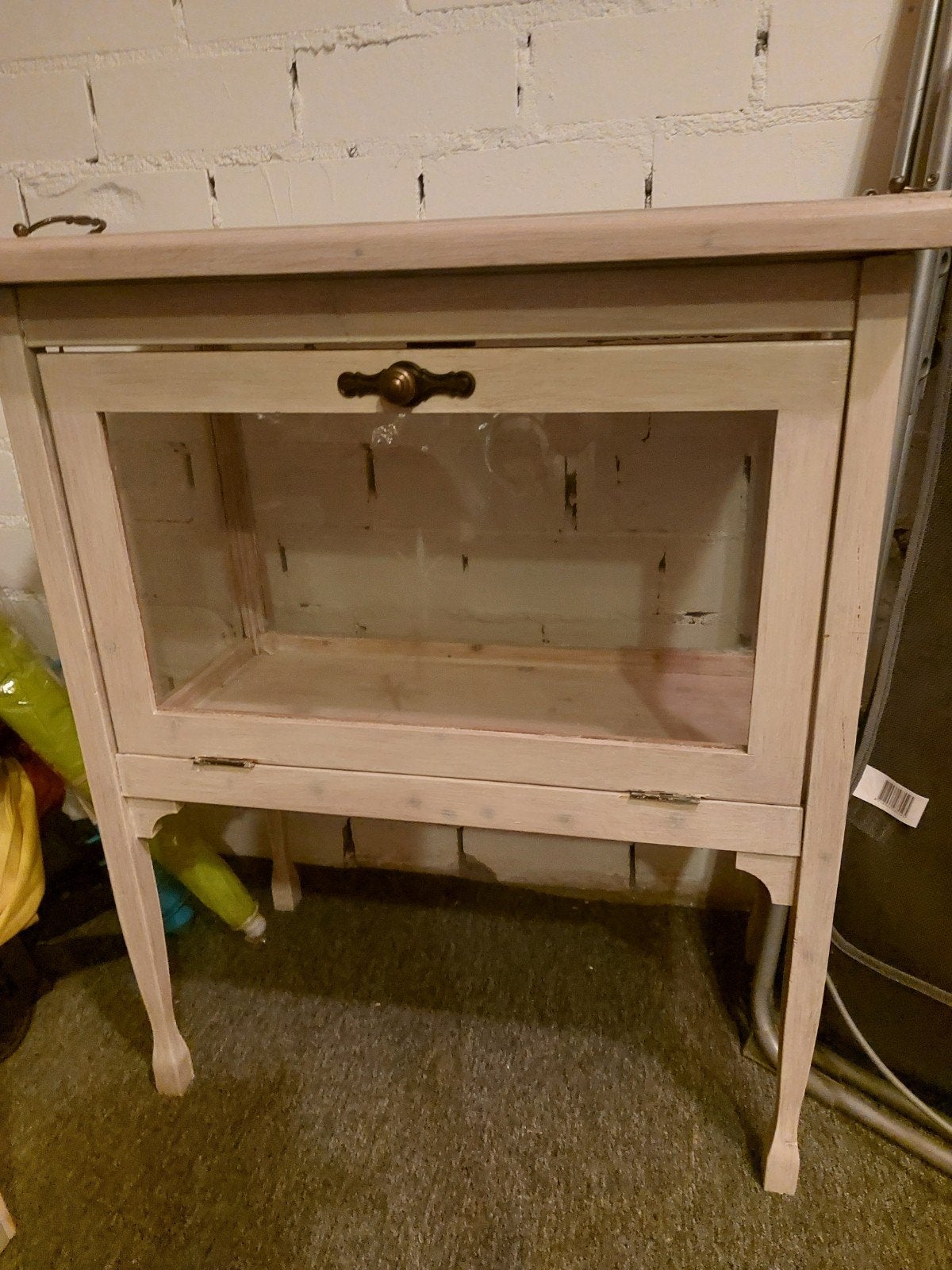 Vitrinekastje / Bijzettafel in White Wash, Ophalen of Verzenden, Gebruikt