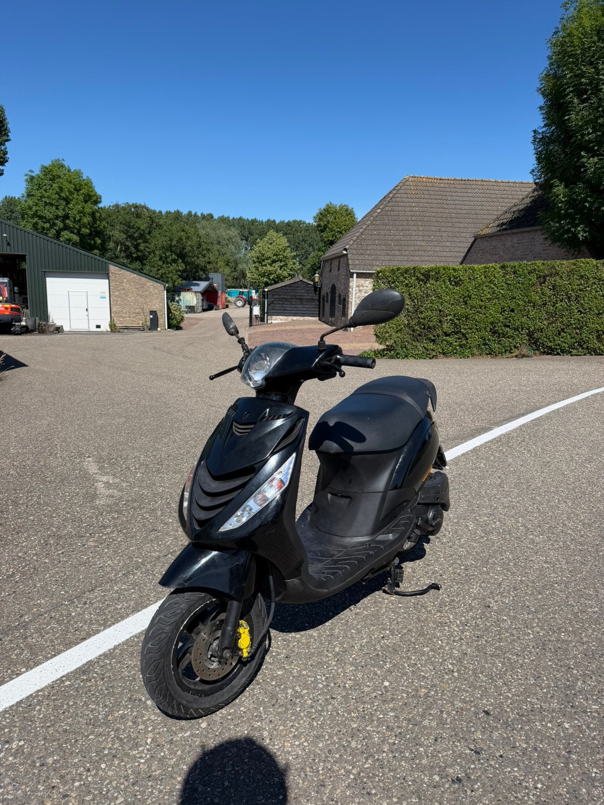Piaggio Zip Brom 2012, Fietsen en Brommers, Scooters | Piaggio, Gebruikt, Zip, Maximaal 45 km/u, Benzine, Ophalen