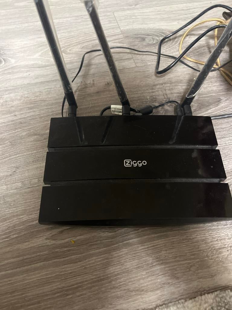 Ziggo TP-Link Extra Wifi-punt C7 Router, Ophalen of Verzenden, Zo goed als nieuw, Router