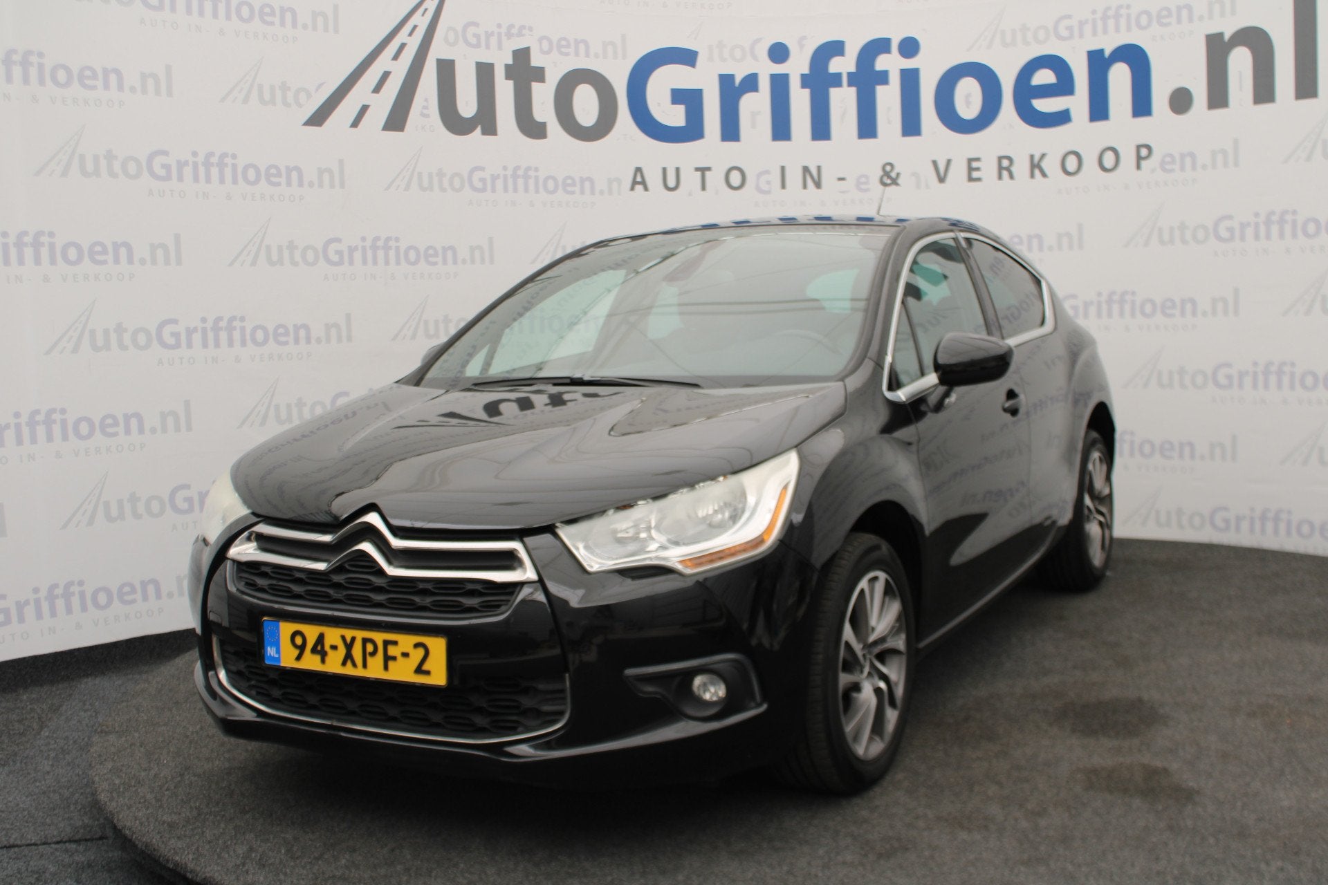 Citroën DS4 1.6 VTi So Chic nette hatchback met leer