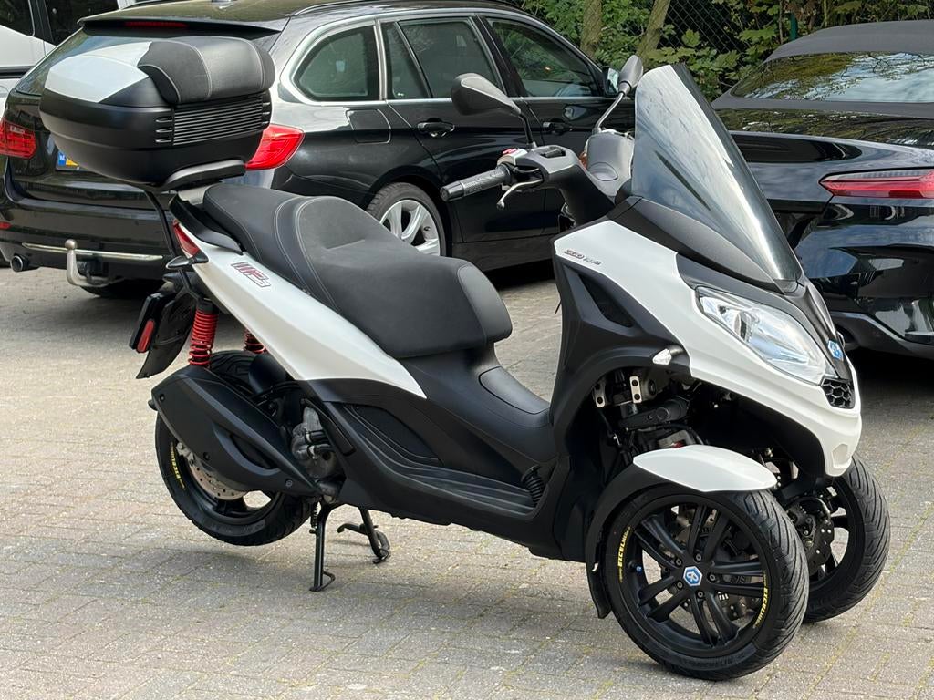 Piaggio MP3 hpe Sport 2021 - Full LED, Xenon, 8000 km, Fietsen en Brommers, Scooters | Piaggio, Ophalen, Zo goed als nieuw, Benzine