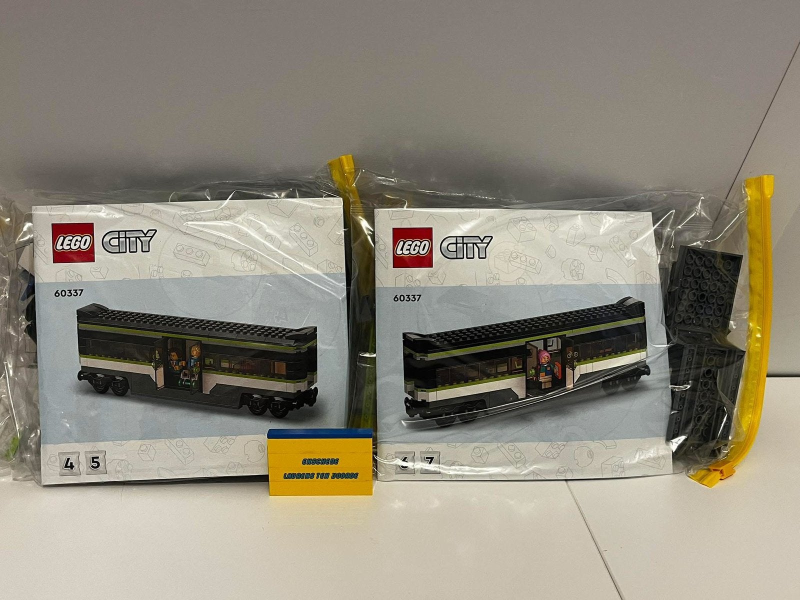 Lego 60337 - twee wagons, Ophalen of Verzenden, Nieuw
