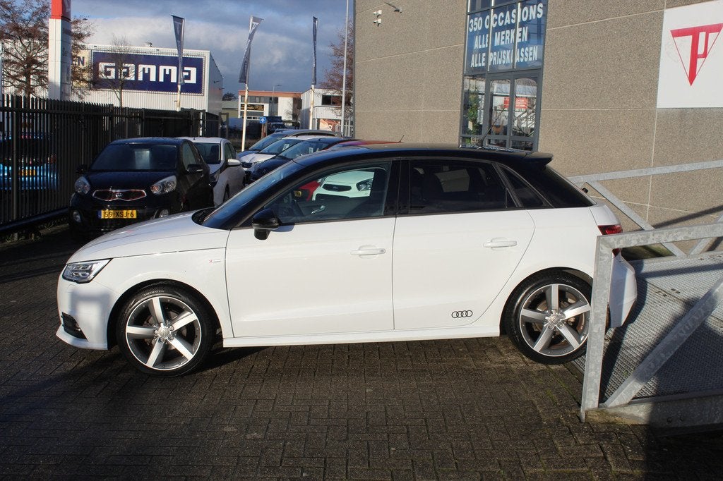 Audi A1 Sportback 1.0 TFSI S-Line Navigatie/Led koplampen/St, Voorwielaandrijving, 12 maanden, Stof, 4 stoelen