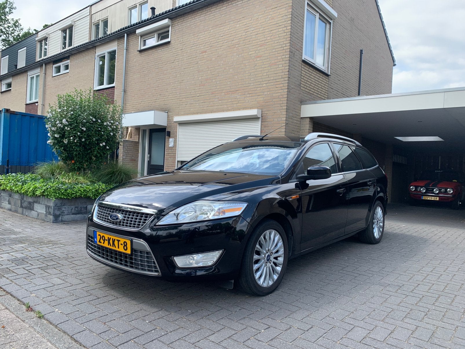 Ford Mondeo 2.0 16V 107KW Wagon 2010 Zwart, Auto's, 4 cilinders, Mondeo, Zwart, Origineel Nederlands