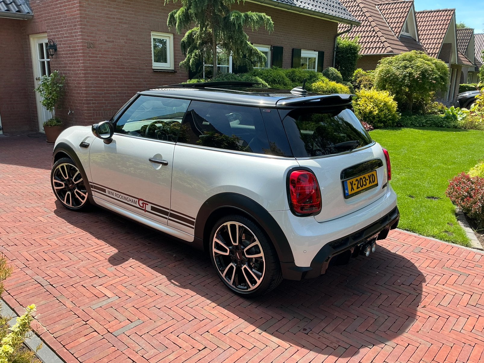 MINI COOPER S ROCKINGHAM GT EDITION FULL OPTIONS!, Auto's, 1998 cc, 4 stoelen, Wit, Origineel Nederlands