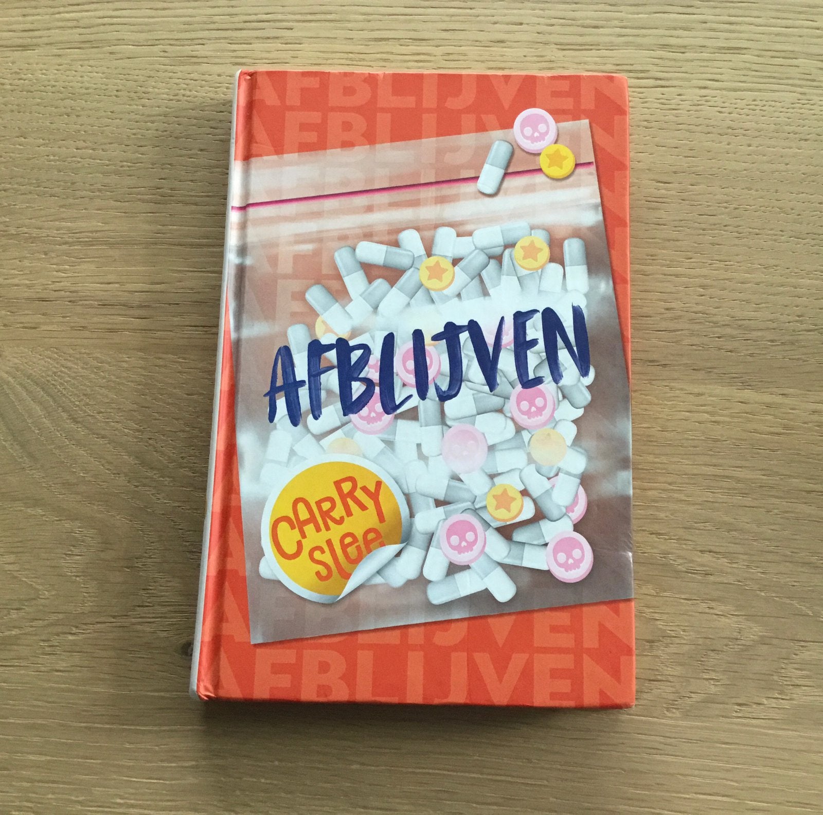 Afblijven — hardcover — Carry Slee., Ophalen of Verzenden, Zo goed als nieuw