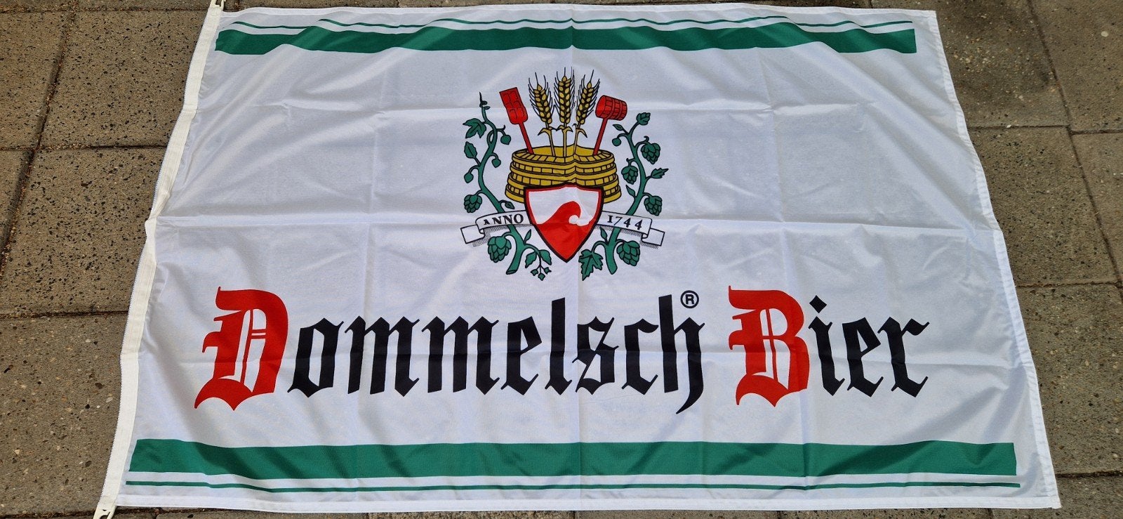 2 x vlag  Dommelsch, Ophalen of Verzenden