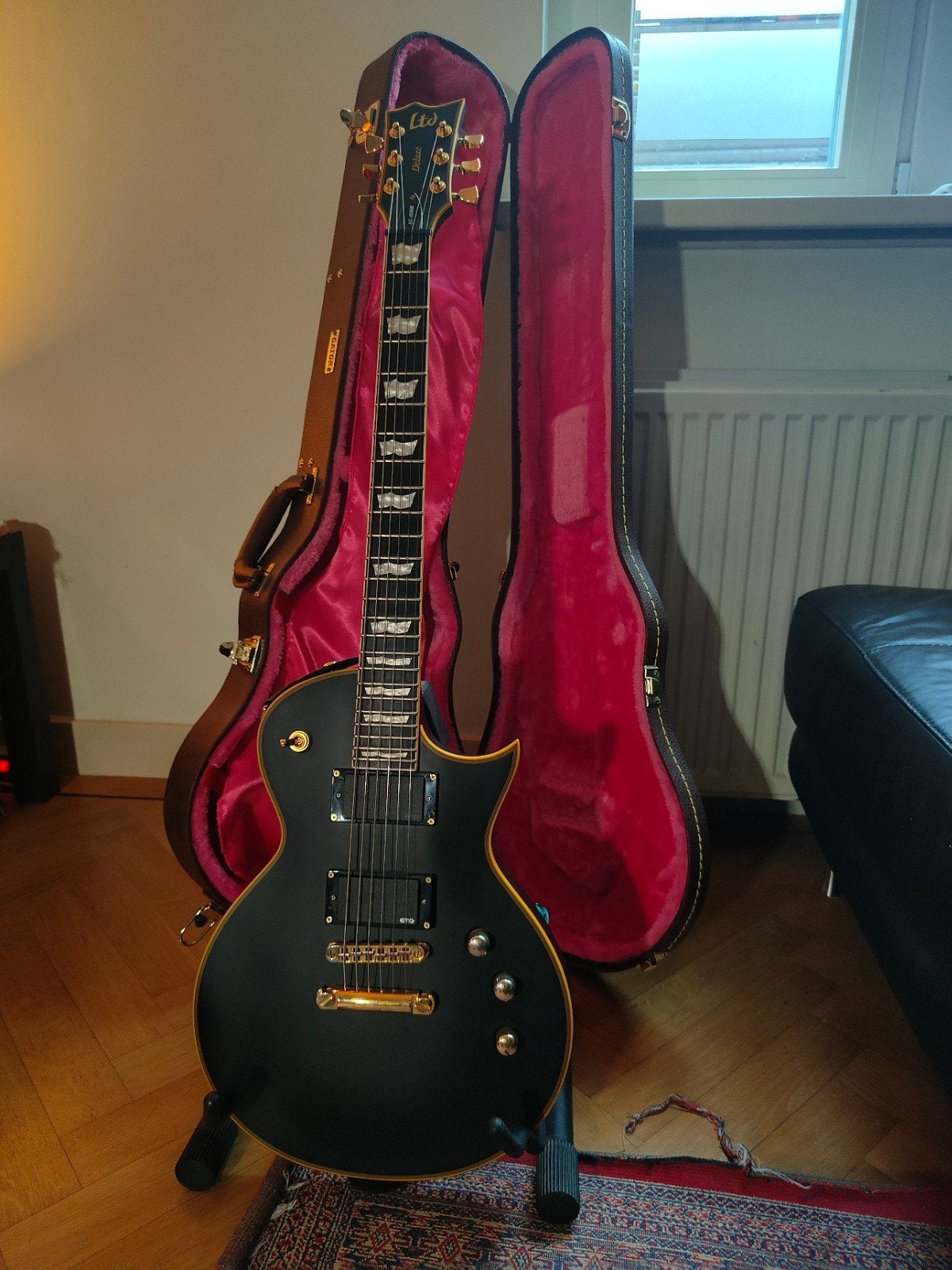 ESP LTD EC-1000 electric guitar in Gator Case, Muziek en Instrumenten, Ophalen, Zo goed als nieuw, Solid body, Overige merken