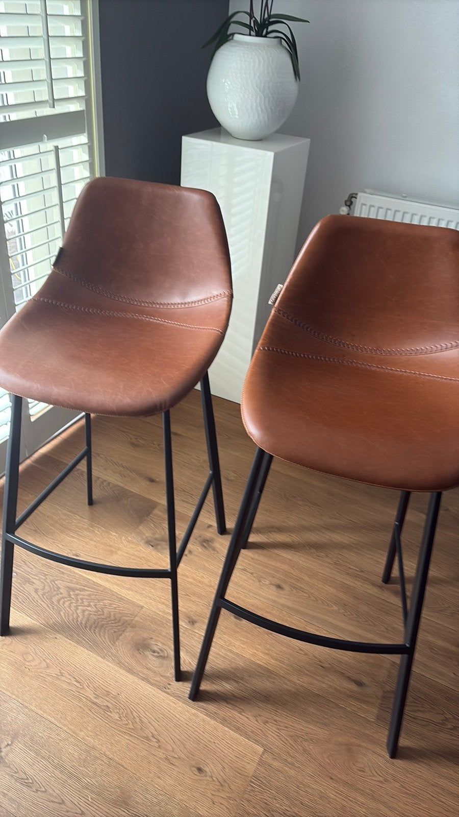 2 Dutchbone Franky barkrukken, 80cm zithoogte, 106cm totaal, Huis en Inrichting, Barkrukken, 2 krukken, Ophalen, Zo goed als nieuw