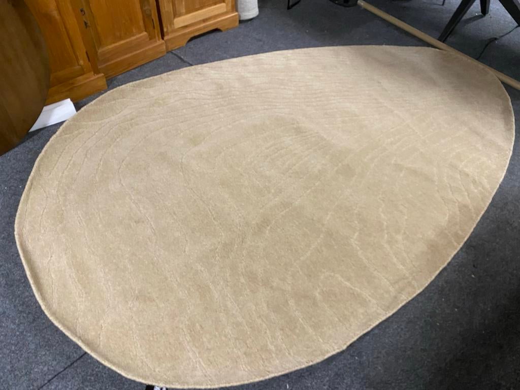 Vloerkleed beige 290x190 organische vorm pebble 100% wol, Ophalen, Beige, 150 tot 200 cm, Overige vormen