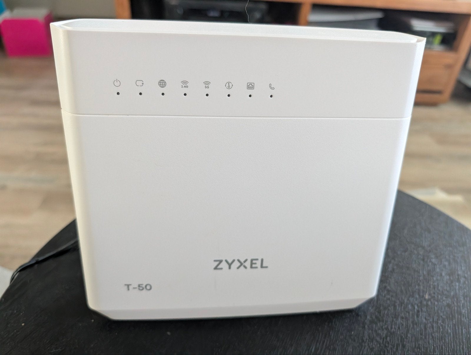 Zyxel T-50 modem router inclusief voedingskabel, Ophalen of Verzenden, Zo goed als nieuw, Router met modem, Zyxel