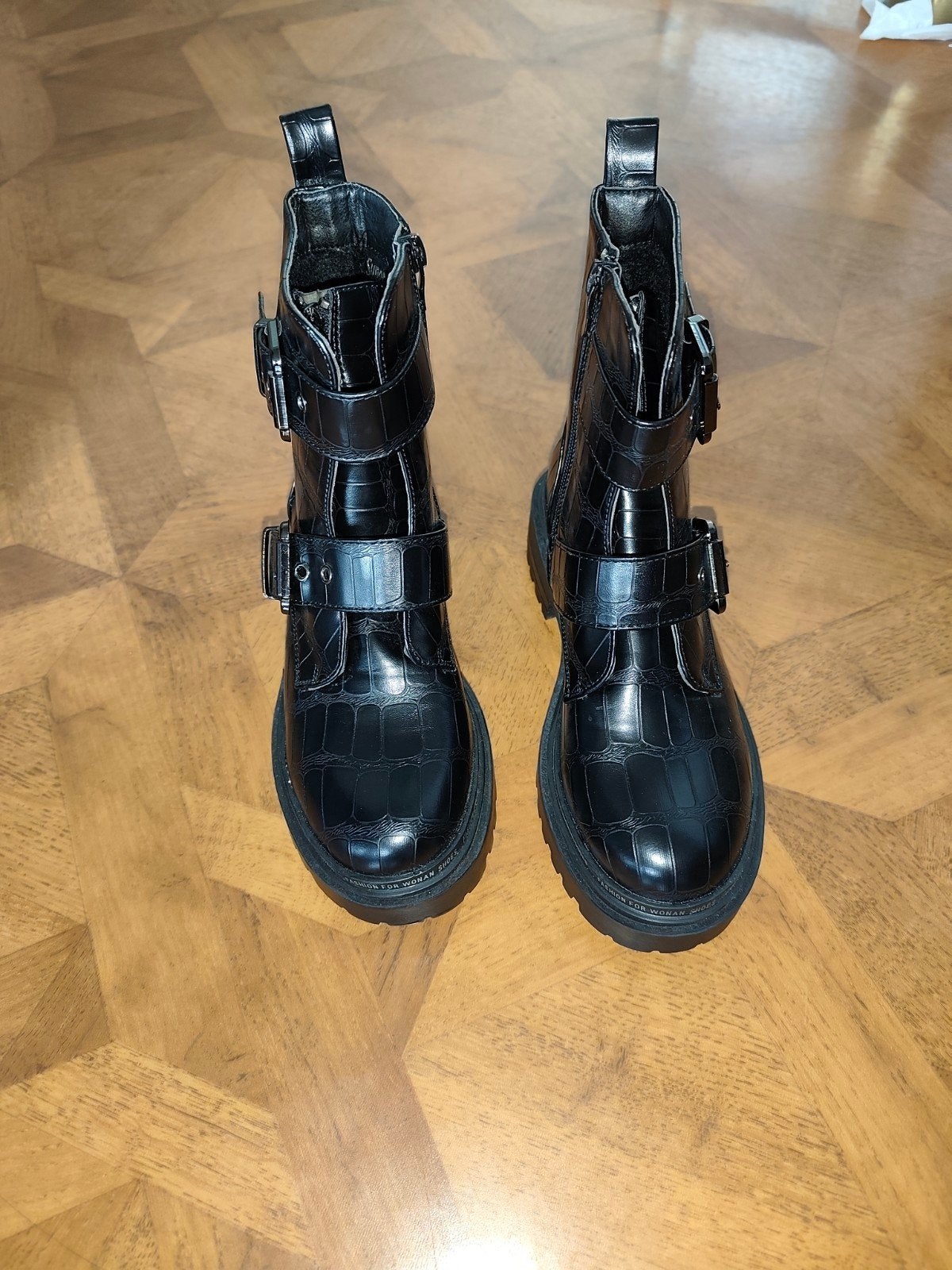 Super Me boots laarsjes maat 36 zwart, Zwart, Lage of Enkellaarzen, Ophalen of Verzenden, Zo goed als nieuw