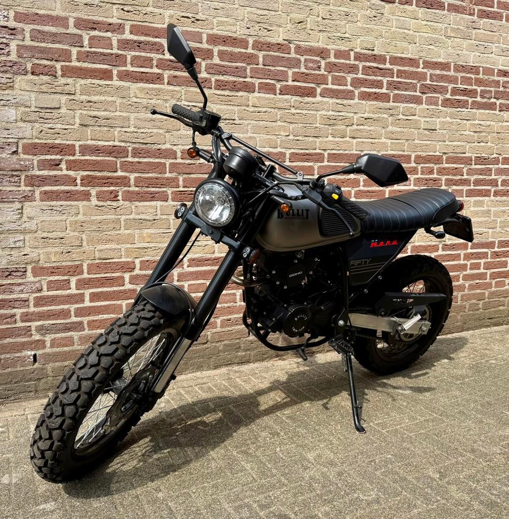 Bullit Hero 50 schakelbrommer 50cc (2021) 1521 km, topstaat!, Zo goed als nieuw, 50 cc, 5 versnellingen, Ophalen
