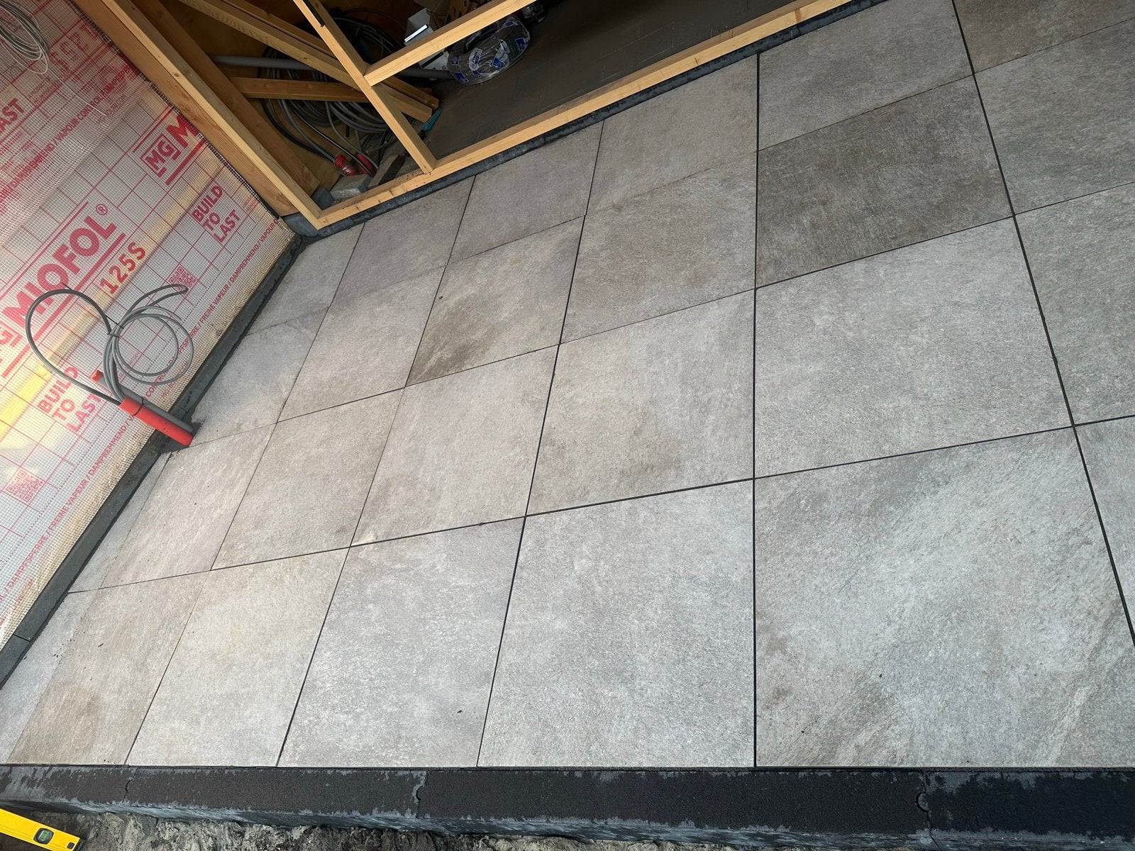 Keramische vloertegels 60x60x3 cm - Grijs/beige, Ophalen, 60 cm of meer, Keramiek, Zo goed als nieuw
