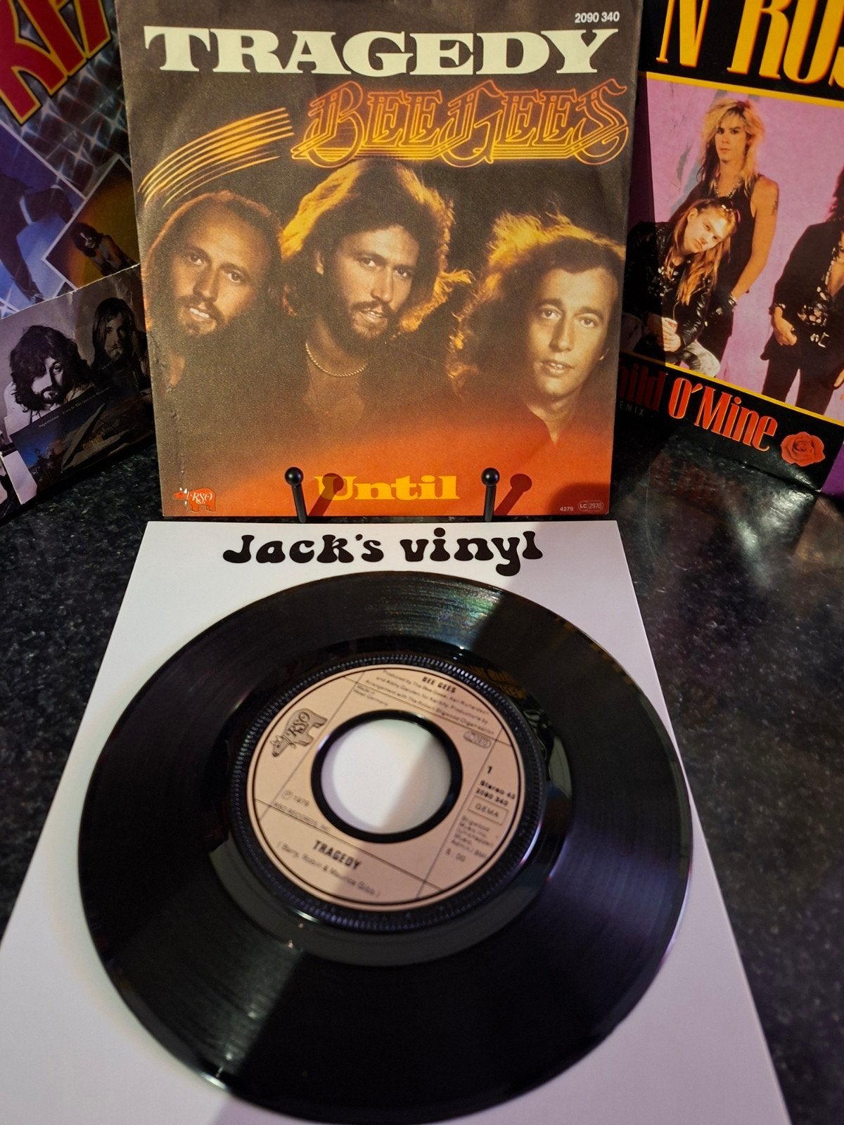 Bee Gees - Tragedy / Until - 7 inch vinyl single 1979, Gebruikt, 7 inch, Ophalen of Verzenden, Fotohoes