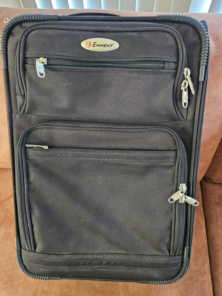 Mooie nette zwarte koffer te koop, Ophalen, Zo goed als nieuw, Hard kunststof, Wieltjes