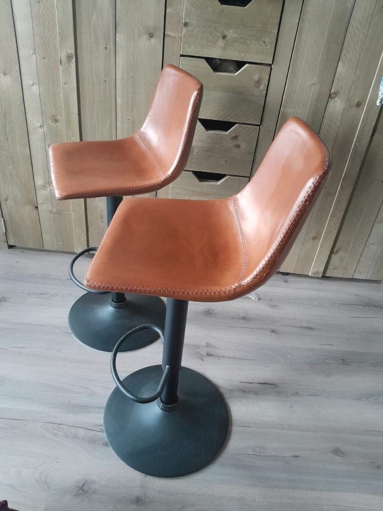 Barstoelen/barkruk/hoge stoelen (cognac), Huis en Inrichting, Ophalen, Kunststof, 60 tot 90 cm, In hoogte verstelbaar