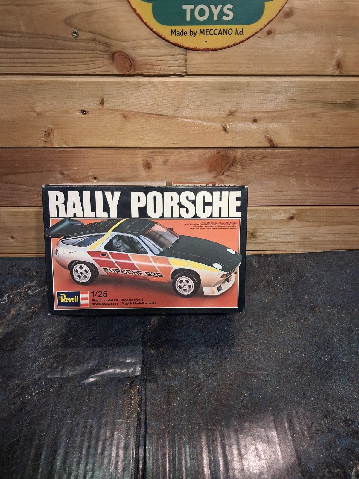 Revell Rally Porsche 928, Hobby en Vrije tijd, Auto, Nieuw, Ophalen of Verzenden, 1:32 tot 1:50