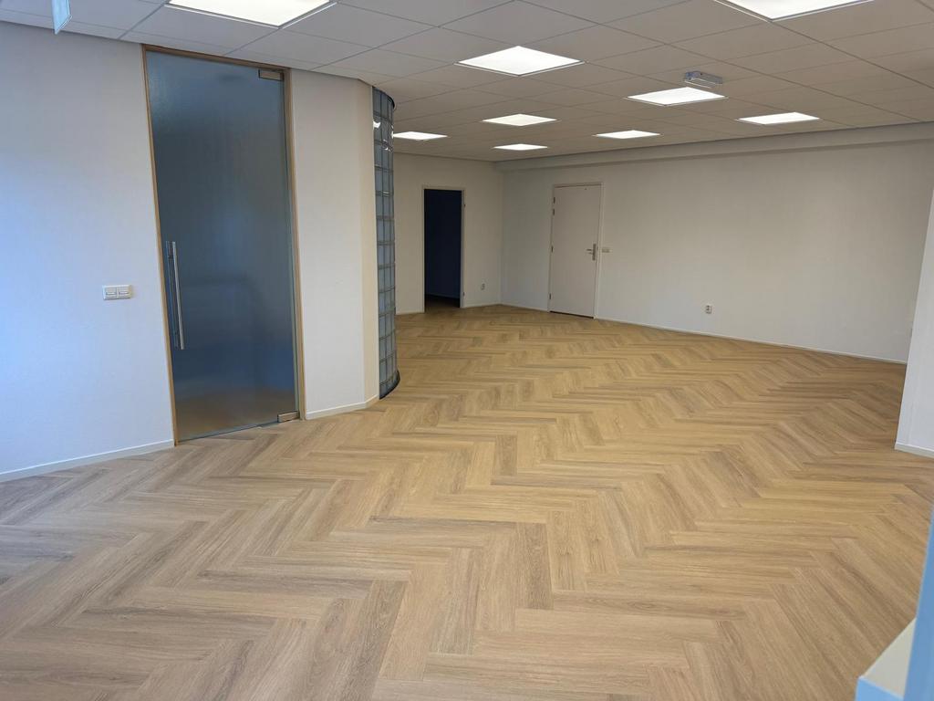 Kantoor te huur in Emmeloord op A locatie kantoor, 80 m², Huur, Kantoorruimte