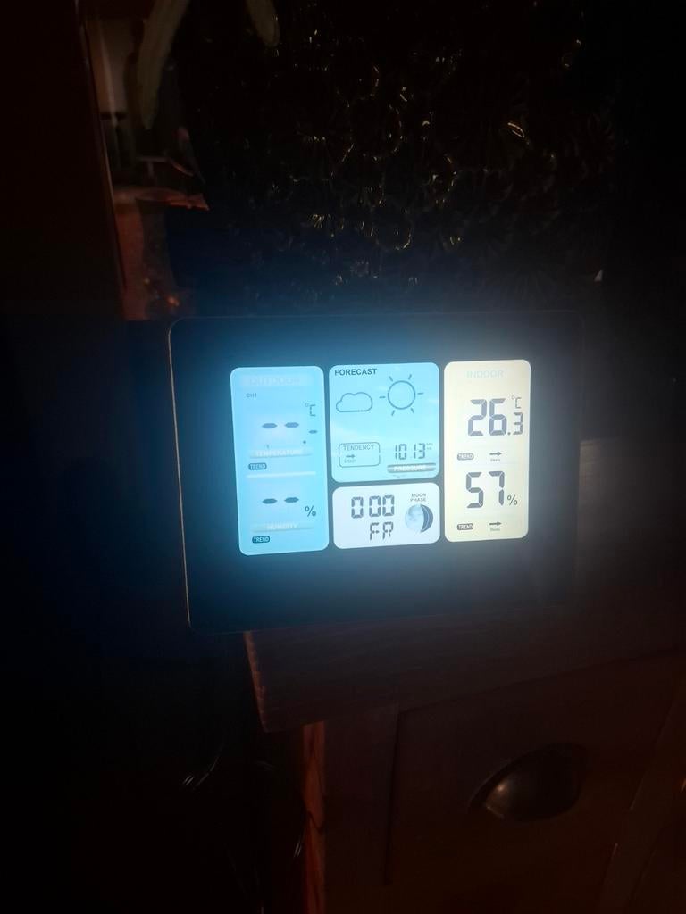 Weerstation met 2 externe sensoren - Adapter & Batterij, Audio, Tv en Foto, Weerstations en Barometers, Ophalen