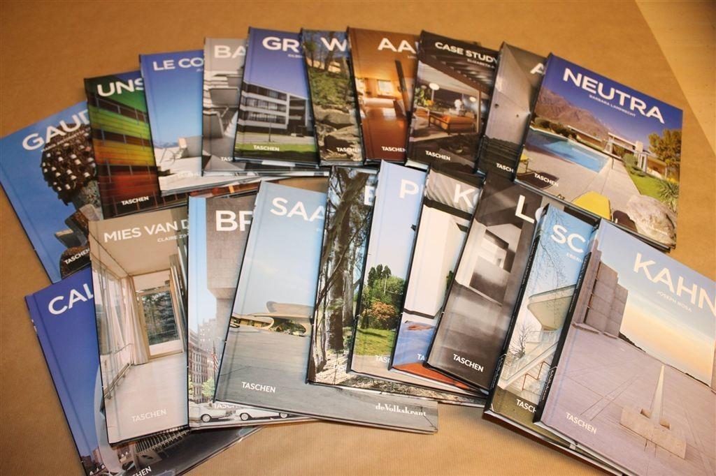 Wereld Architecten — Compleet 20 Delen — Taschen/Volkskrant, Ophalen of Verzenden, Zo goed als nieuw, Architecten