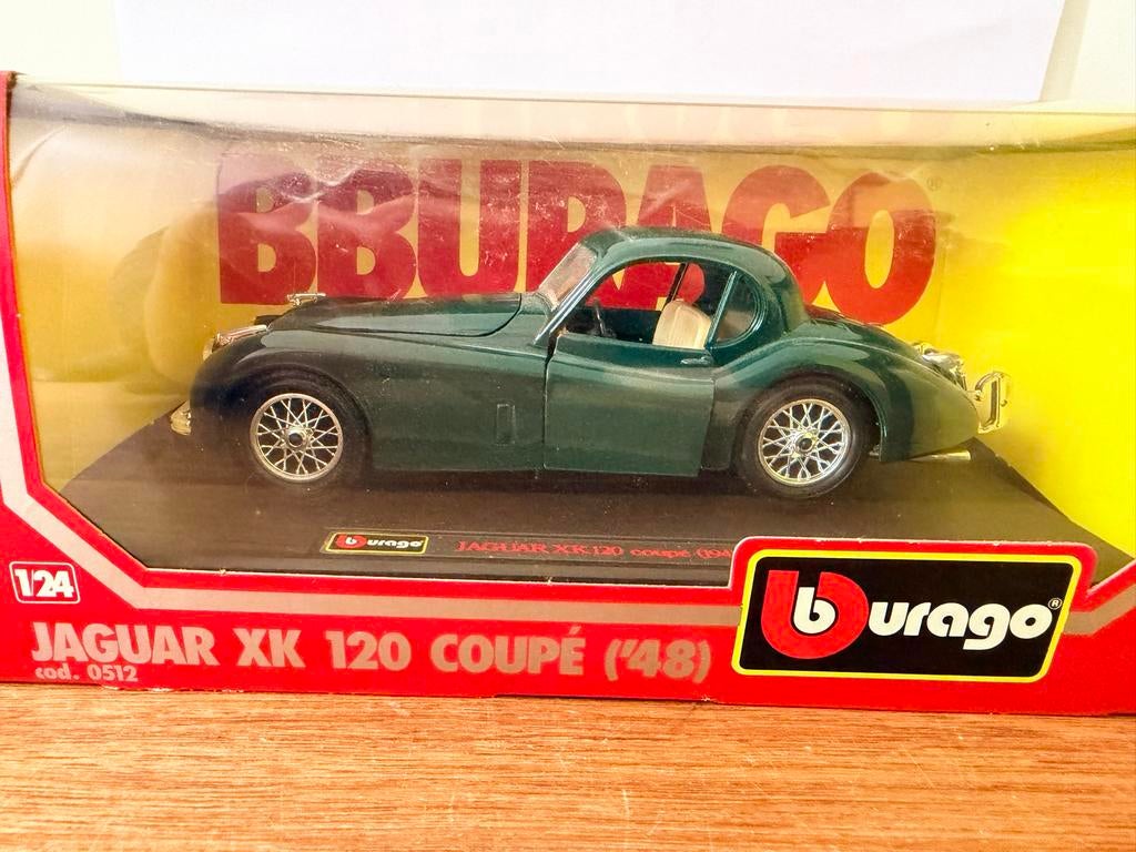Burago Jaguar XK120 Coupé 1949 - Schaal 1:24, Ophalen of Verzenden, Nieuw, Auto, Bburago