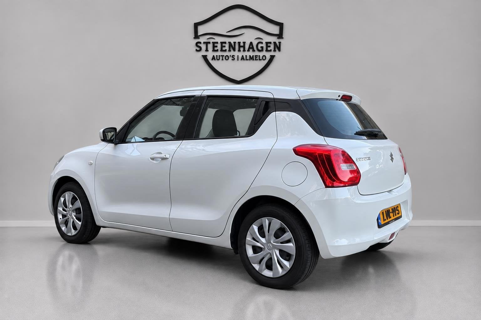 Suzuki SWIFT 1.2 Comfort Smart Hybrid, Apple carplay, Stof, 4 cilinders, 400 kg, Bedrijf