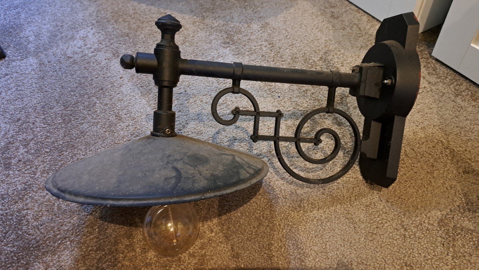 Antieke buitenlamp - Zwart ijzeren wandlamp, Ophalen of Verzenden