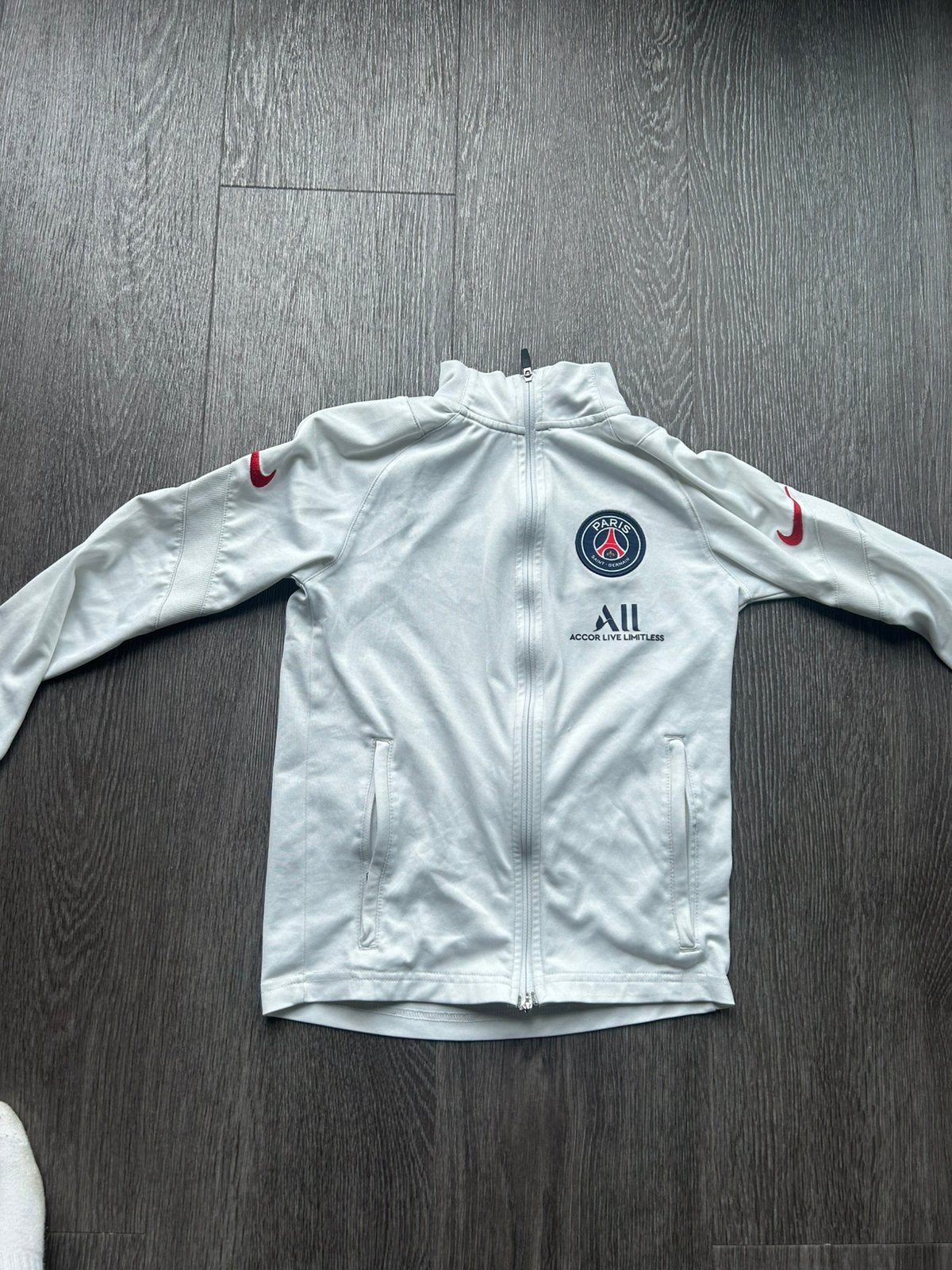 Wit Nike Paris Saint-Germain sportjack, Maat XS of kleiner, Ophalen of Verzenden, Zo goed als nieuw, Trainingspak