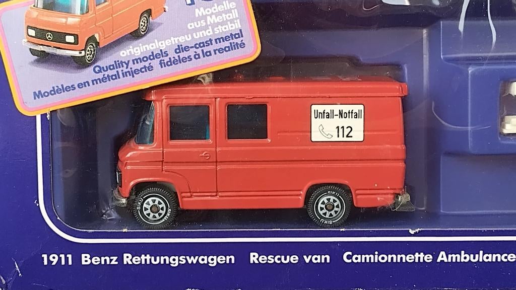 Mercedes Benz 406 rettungsdienst 1:55 Siku 1911 Pol, Schlittenbacherstrasse 60 Lüdenscheid Germany, Auto, Verzenden, Nieuw