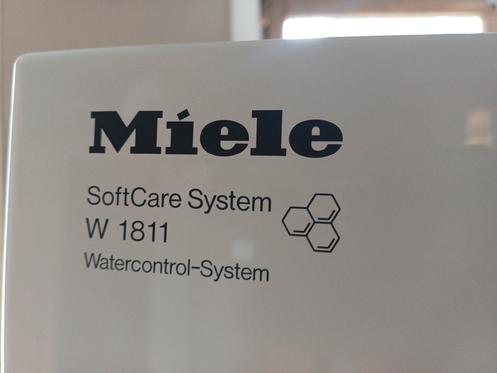 Miele W 1811 SoftCare System Wasmachine, Ophalen, Zo goed als nieuw, 1200 tot 1600 toeren