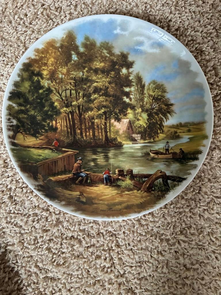 Decoratieve wandborden en tegel van J.C. van Hunnik, Antiek en Kunst, Ophalen