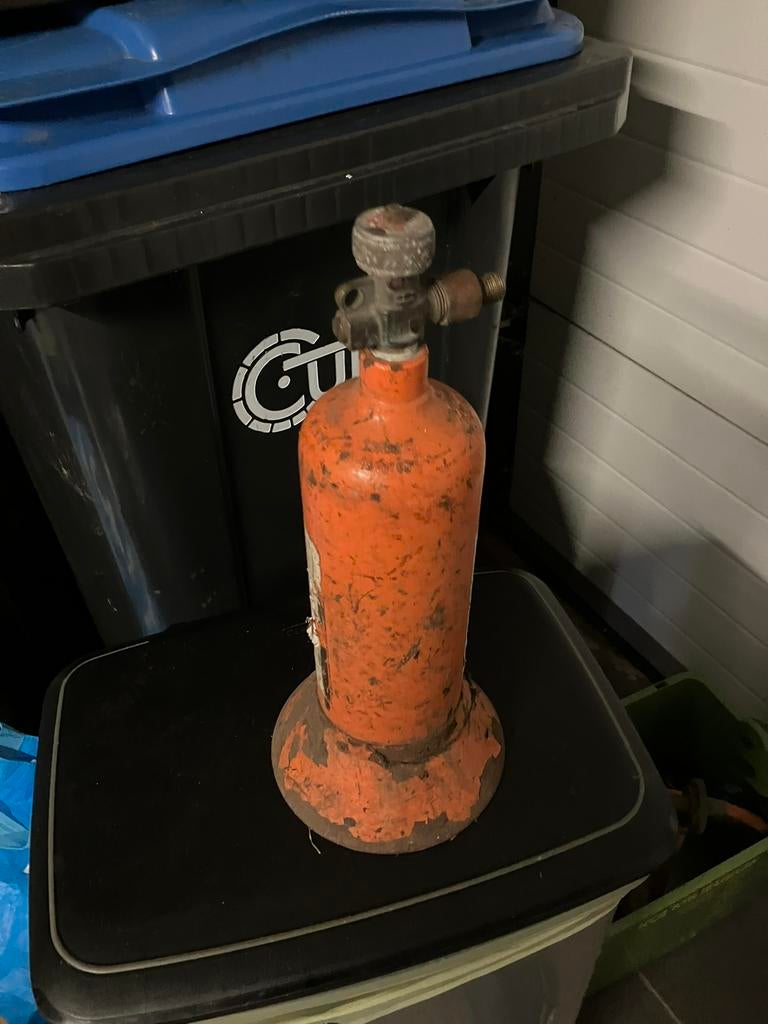 2 stuks karwei flessen, Ophalen of Verzenden, Gebruikt, Minder dan 150 ampère, Overige typen