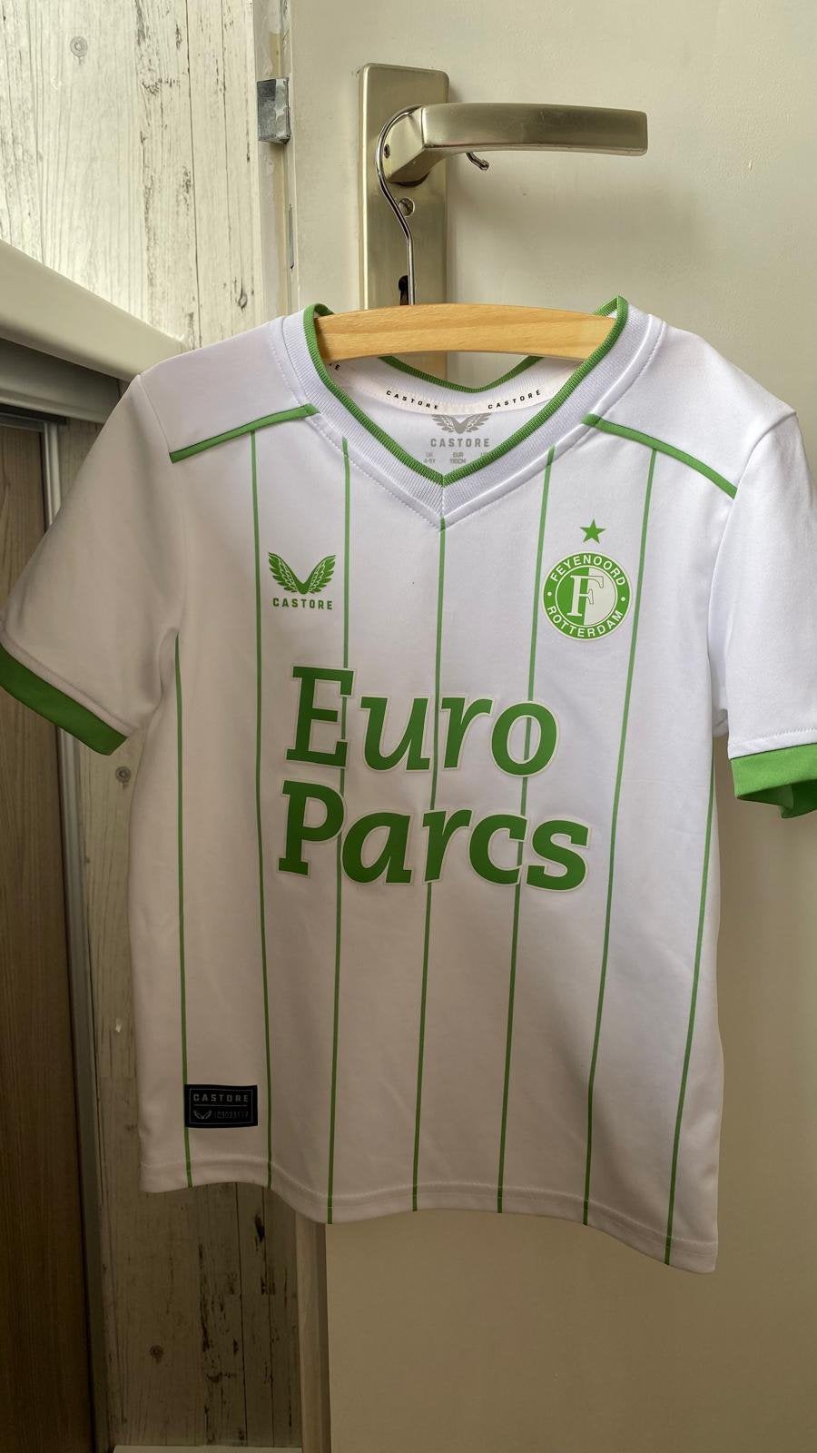 Feyenoord uitshirt / uittenue, Maat XS of kleiner, Ophalen of Verzenden, Zo goed als nieuw, Set