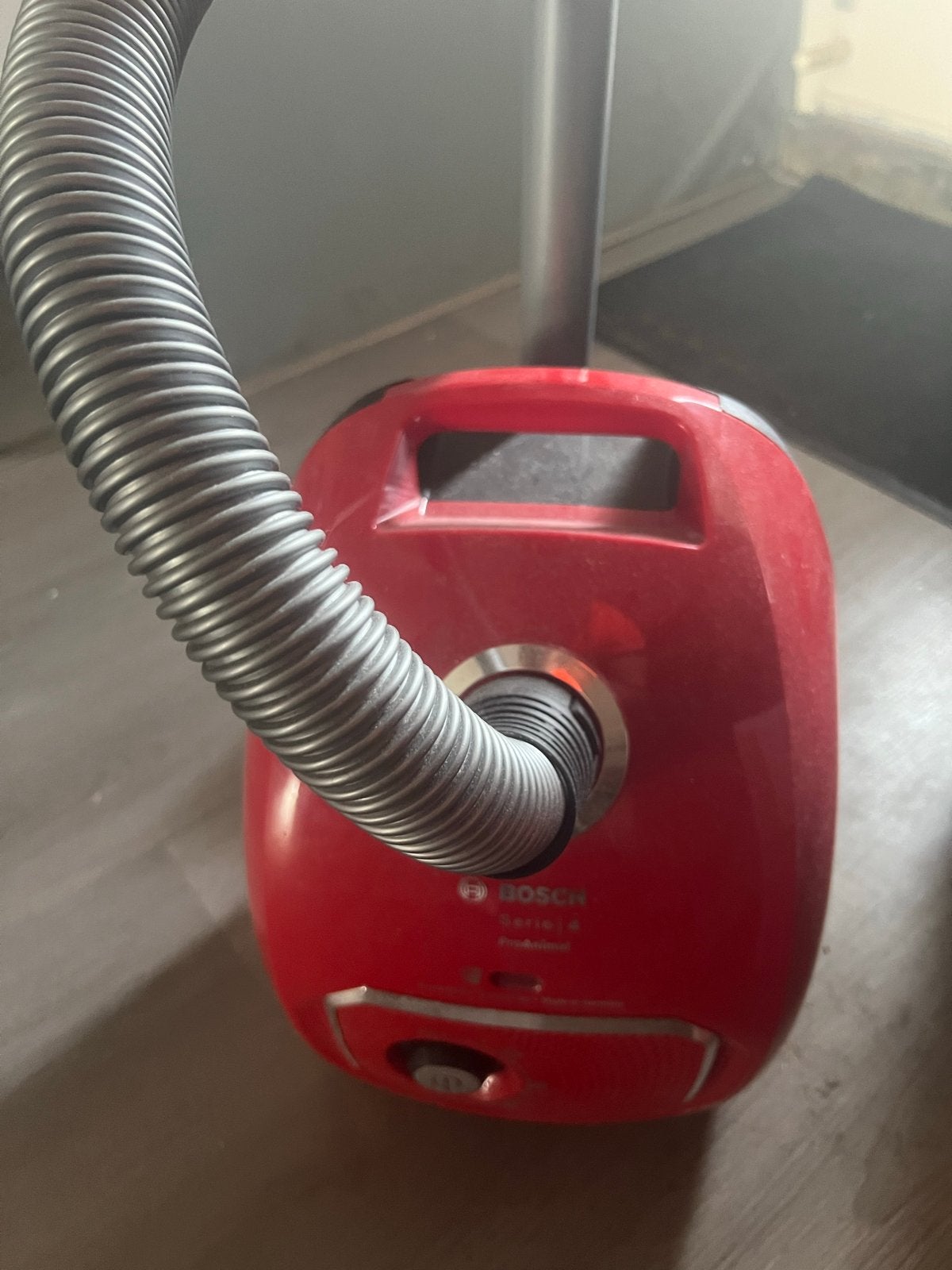 Bosch BGL3A315 Stofzuiger - Rood, met CarpetComfort, Gebruikt, Bosch, Sledestofzuiger, Ophalen