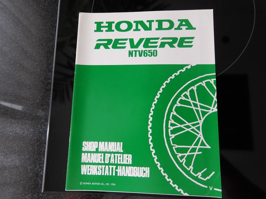HONDA werkplaatshandboek addendum NTV650 1996, Verzenden, Honda