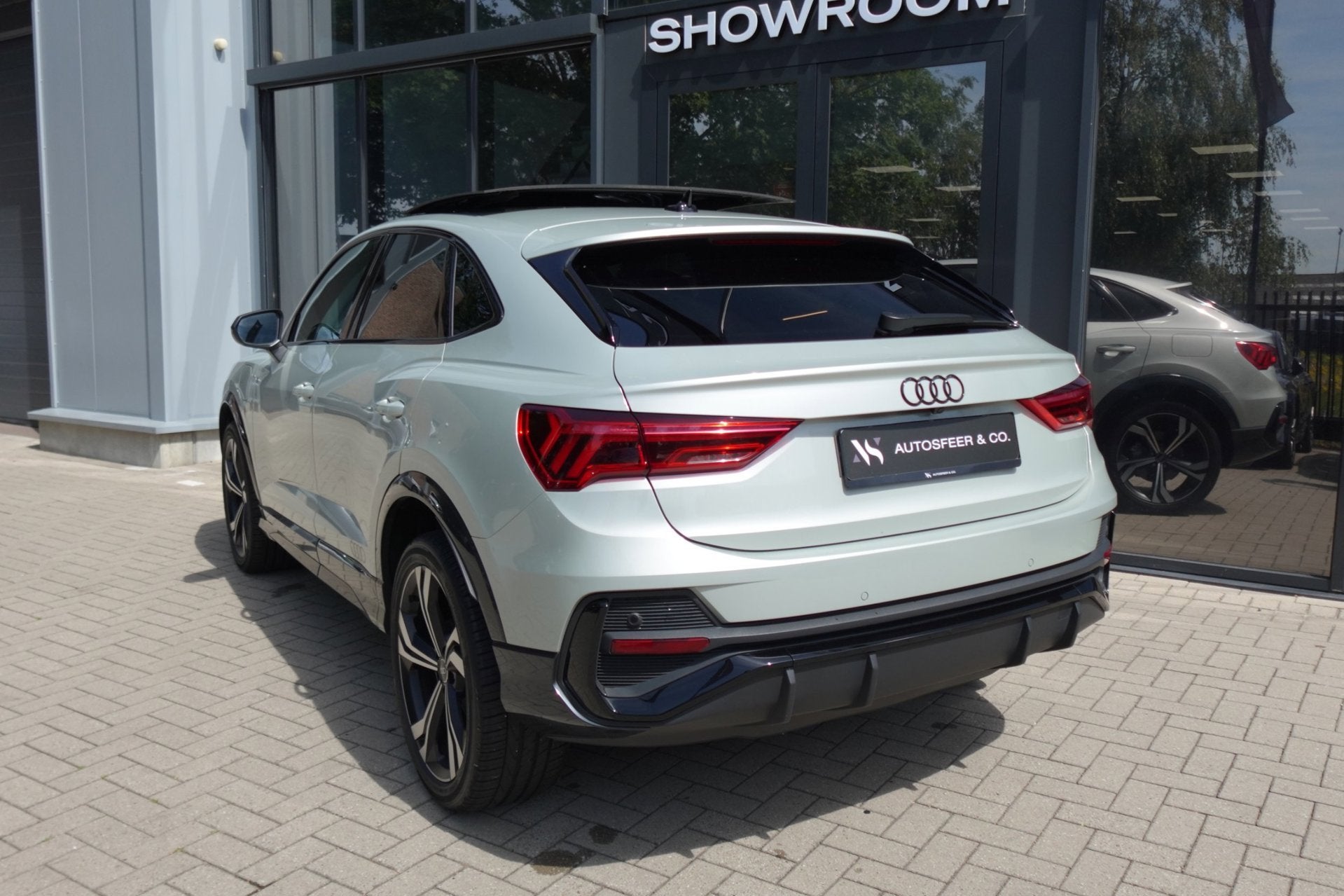 Audi Q3 Sportback 45 TFSI e S-line PANO MATRIX CAMERA VOL, Auto's, Audi, 150 pk, Grijs, Hybride Elektrisch/Benzine, SUV of Terreinwagen
