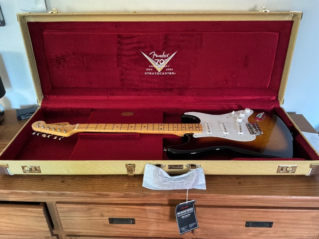 Fender 70th anniversary 1954 Stratocaster customshop NOS, Muziek en Instrumenten, Snaarinstrumenten | Gitaren | Elektrisch, Zo goed als nieuw